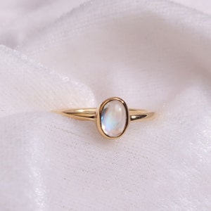 Moonstone Ring / Oval Cut Moonstone Ring In 14k Gold / Stackable Moonstone Ring / Natural Moonstone / June Birthstone Ring / Gemstone Ring