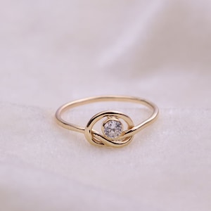 Knot Ring / Infinity knot Ring / 14k Yellow Gold Ring / Stackable  Ring / Solid Gold Ring / Diamond Ring / Wedding Ring / Stacking Ring