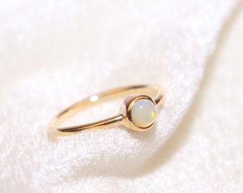 Opal Ring / Round Cut Opal  Ring In 14k Solid Gold / Stackable Opal Ring / Natural Opal / October Birthstone Ring / Wedding Ring / Stacking