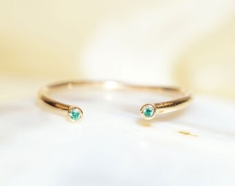 14k Gold Open Cuff Emerald Ring / Stackable Ring / Dainty Ring / Natural Emerald Ring / Stacking Ring / Open Ring / Stack Ring / Solid Gold