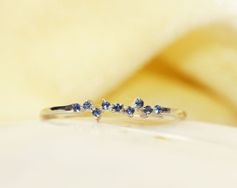 Dainty Sapphire Ring / Cluster Ring / 14k Gold Sapphire Ring / Natural Sapphire Ring / Stacking Ring/ Solid Gold / Fine Ring / Blue Sapphire