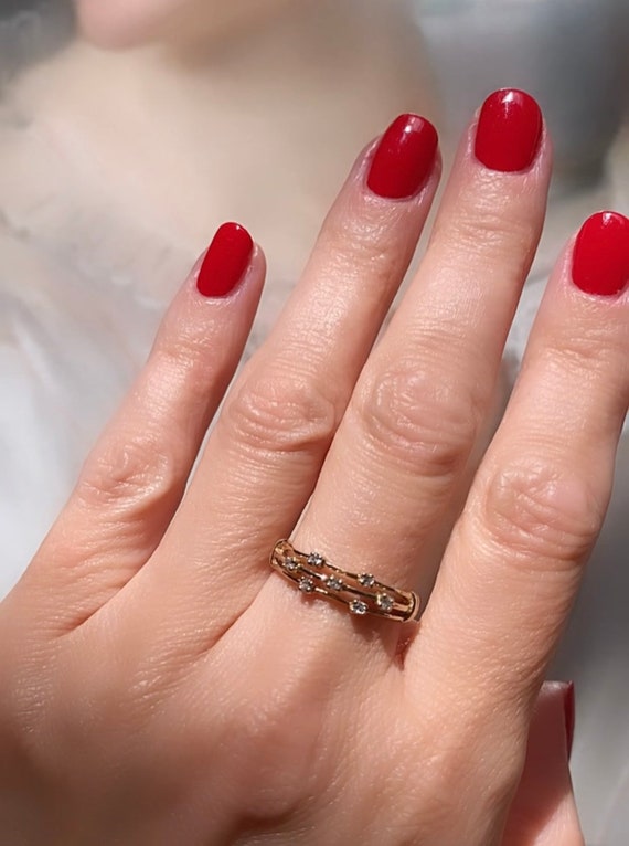 Lovely Vintage 10ct Yellow Gold and 7 Diamonds Ring. Etsy