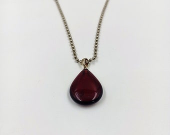 Beautiful natural amber stone pendant necklace teardrop