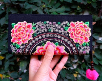 Embroidered purse, Embroidered boho purse, embroidered wallet, peony pink purse, ladies purse, gifts for her birthday, Christmas gift.