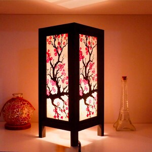 Lámpara japonesa Linterna Cerezo Flor Roja Sakura Lámpara, Lámpara de estilo japonés, Lámpara Zen Lámpara de mesita de noche Lámpara japonesa para decoración del hogar del dormitorio imagen 9