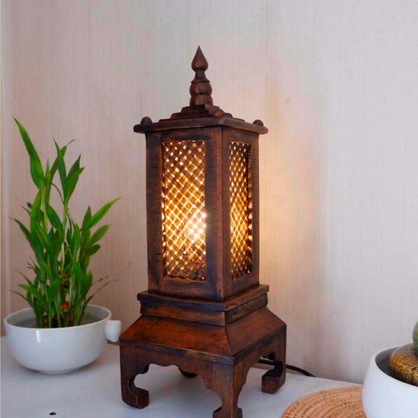 Lampe de table en bois faite à la main/ Lampe en bois japonaise/ Lampe de table vintage pour la décoration de la maison/ Lampe en bambou/ Meubles asiatiques/ Lampe de table en bois