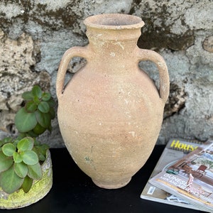 Vintage Decor Old Copper Jug, Aged And Antiqued Copper Vessel / Vase / Pot imagem 1