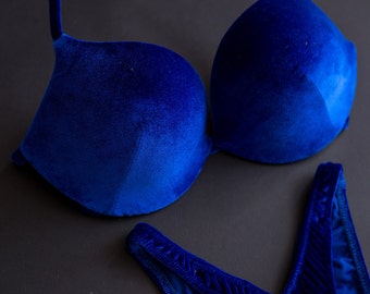 Figure posing velour base bikini IFBB NPC - bodybuilding fitness base bikini