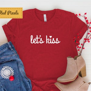 Let&#39;s Kiss SVG Digital Cut File Valentine&#39;s Day Hand Lettered DXF Silhouette Cricut Hearts Kisses T-Shirt Design