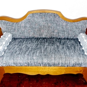 Vintage 3-seater wooden sofa 1/3 bjd, dollfie dream, smart doll