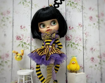 Outfit style bee for blythe doll | Outfit bee for blythe, | Bee clothes for blythe doll, Blythe Doll Clown Outfit, Blythe Clothes