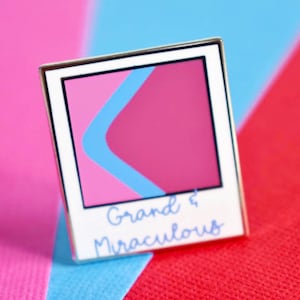 Bubblegum Wall pin