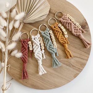 Personalized Macrame Keychain, Macrame Keychain, Customized Keychain, Macrame Accessories, Boho Keychain, Bridal Party Gifts, Mama Keychain