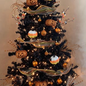 Candy corn and Pumpkin Ornament Set