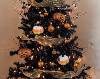 Candy Corn and Pumpkin Halloween Tree Ornament Set – Garland, Jack-O’-Lanterns, Pom Poms & Bat Tree Topper – Spooky Fall Decor Kit