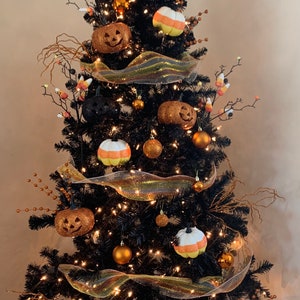 Candy corn and Pumpkin Ornament Set