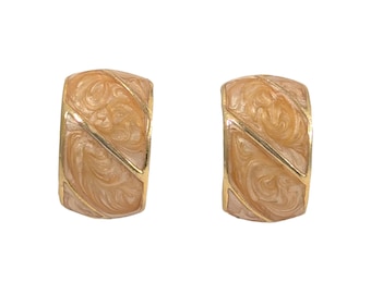 Vintage Cream Beige Enamel Swirl Stripes Curved Gold Tone Clip On Earrings