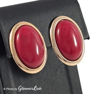 Vintage Classic Oval Red Lucite Cabochon Gold Tone Pierced Earrings