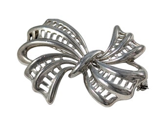 Vintage Silver Tone Ribbon Bow Brooch – Openwork Bow Pin 1980s Costume Jewelry