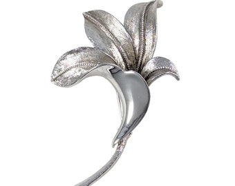 Vintage Coro Pegasus Lily Flower Silver Tone Brooch Pin