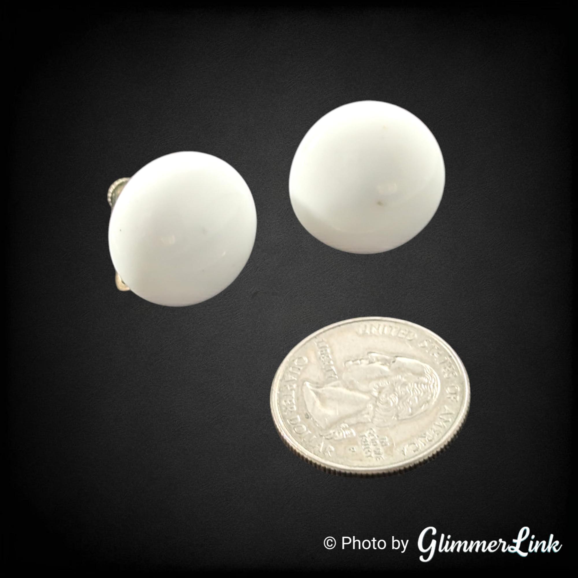 Vintage 50 Vintage Milk Glass Screw Back Earrings White Round Button Mid-Century 1950s display picture 1