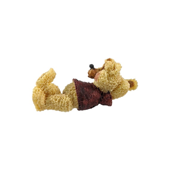 Vintage Whimsical Bear Resting Resin Brooch - image 1