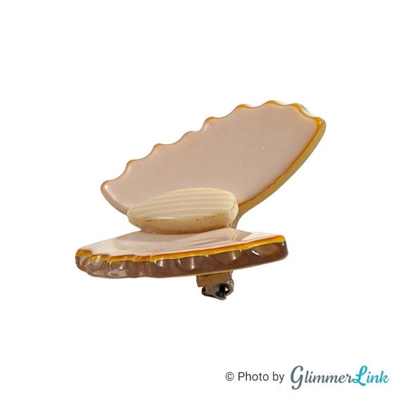 Cher Marie Butterfly Lucite Cuff