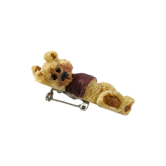 Vintage Whimsical Bear Resting Resin Brooch - image 3