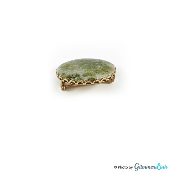 Vintage Mid-Century Jade Cabochon Gold Tone Brooch - image 4