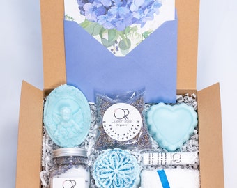 Wedding spa gift set /Bride to be gift /Bride shower gift box /New bride gift /Couples gift/Engagement gift box/Bachelorette party.