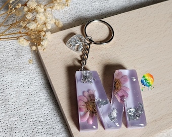 Personalised Floral Initial Resin Keyring, Custom Letter Resin Keychain, Bag Charm, Handmade Christmas Gift, Birthday Gift, Gift for Her