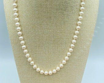 Vintage Monet Faux Glass Pearl Necklace, Vintage Monet Necklace, 80s Monet Necklace, Monet Single Strand Pearl Necklace, 24 Inches Long