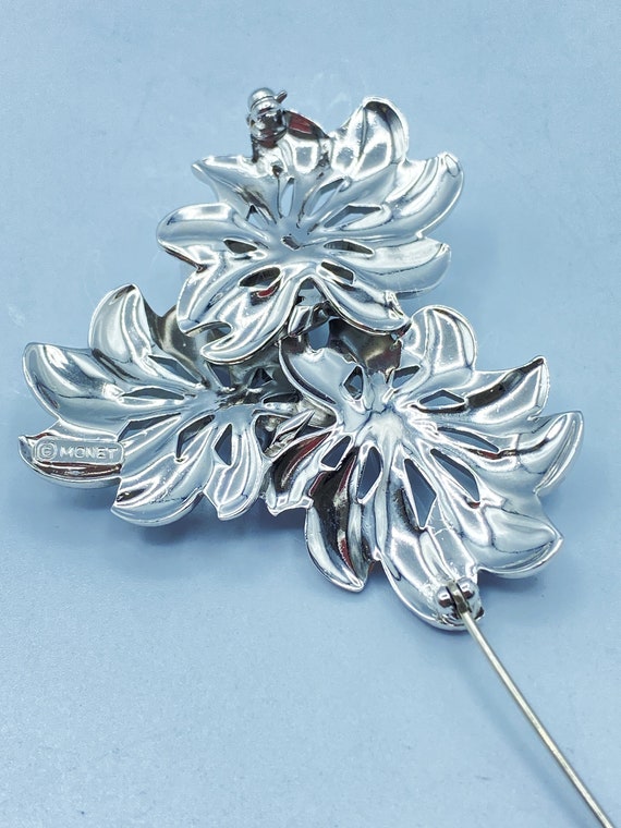 Vintage Monet Brooch, Monet Silver Tone Floral Pi… - image 6