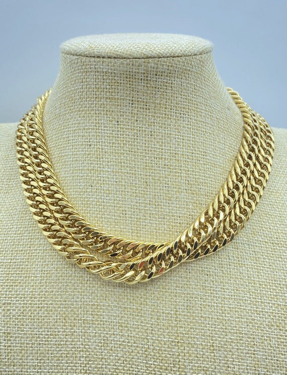 Vintage 1980s 1990s Monet Gold Tone Spiga or Wheat Chain, Designer Signed  Large Link Necklace | Large link necklace, Link necklace, Photographing  jewelry