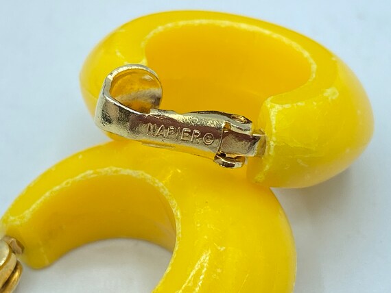 Vintage Napier Yellow Acrylic Hoop Clip On Earrin… - image 7