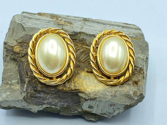 Vintage KJL Pearl Earrings: Gold Tone Rope Trim, … - image 2