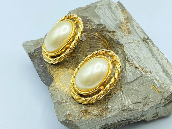 Vintage KJL Pearl Earrings: Gold Tone Rope Trim, … - image 3