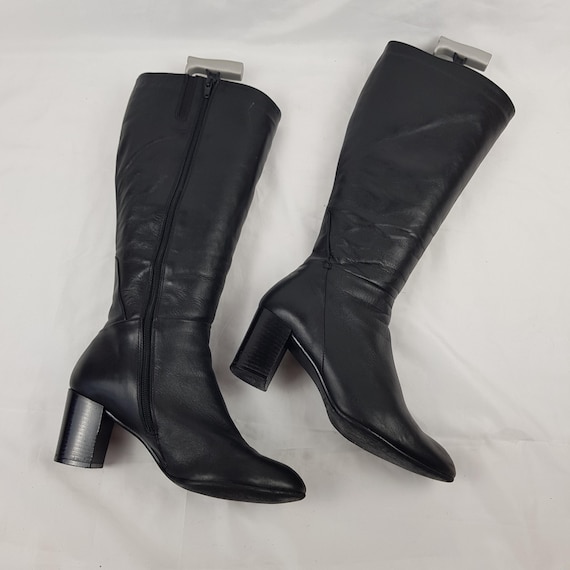 Leather wide calf knee high heeled boots: Y2k vintage womens black, size 9 US
