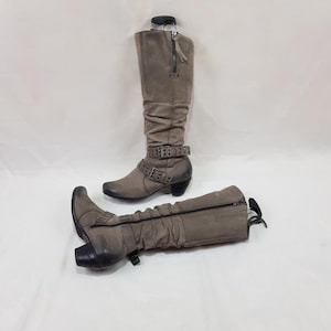 Boho kniehoge grijze leren laarzen dames, jaren 90 vintage Witchy laarzen met lage hak, schoenen dames, dameslaarzen met gesp maat 7 VS