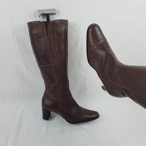 Womens leather knee high gogo boots, shoes women, 90s vintage heeled boots women, ladies shoes, y2k round toe boots size 10 US