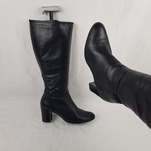 Knee high leather gogo block heel boots women, ladies shoes, 90s vintage black heeled boots, shoes women, y2k vintage womens boots size 9 US