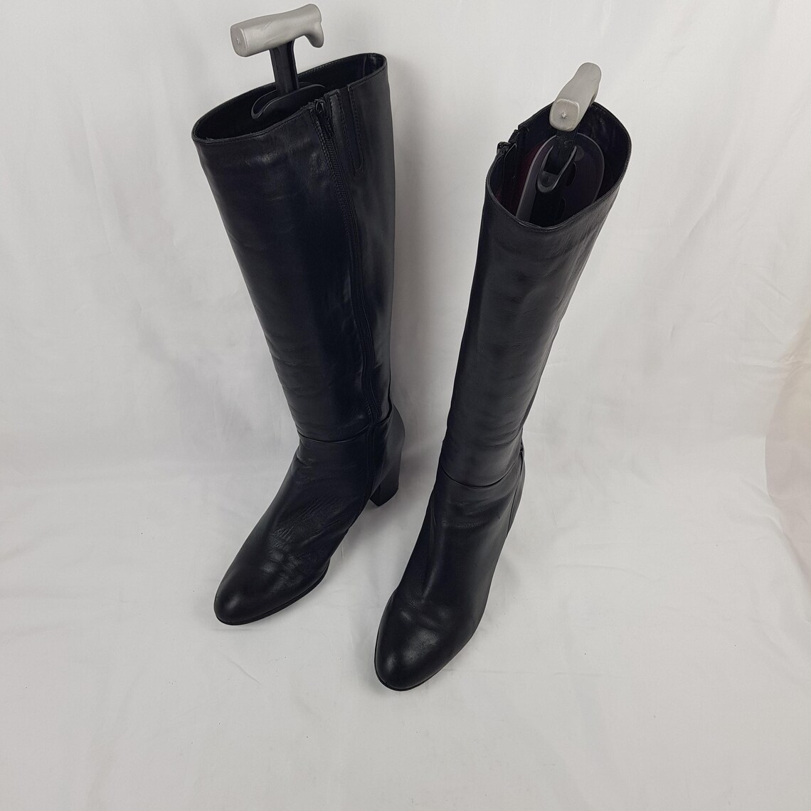 Leather wide calf knee high heeled boots: Y2k vintage womens black, size 9 US, foto 2 di 5