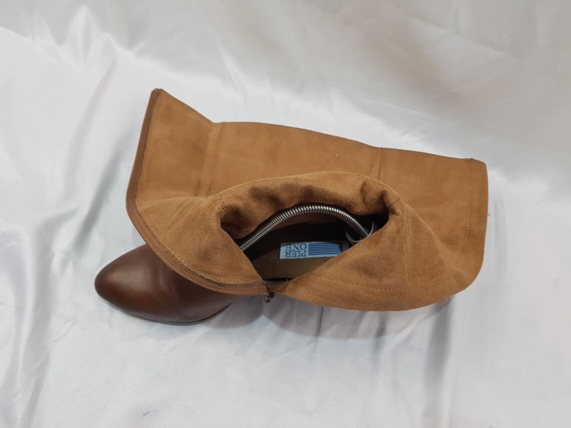 Platform leather heeled boots women: Y2k knee high vintage brown, size 7 US, foto 3 di 5