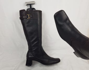 Botas altas de piel con punta cuadrada para mujer, estilo años 90, color marrón, pantorrilla ancha, talla 8 de EE. UU.