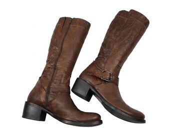 Leather knee high buckle boots women: Y2k vintage brown, distressed size 8 US