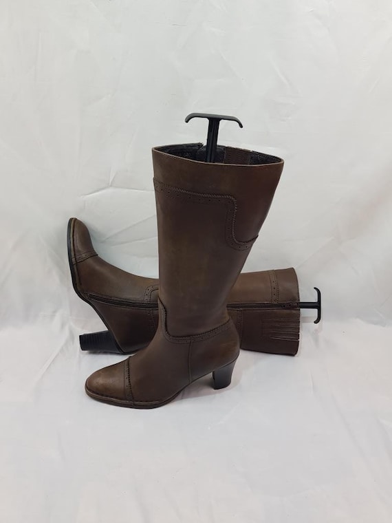 Vintage knee high boots woman, made in Italy, patt