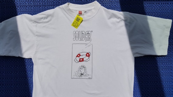 Vintage art tshirt Made in USA graphic tee 90s Vin