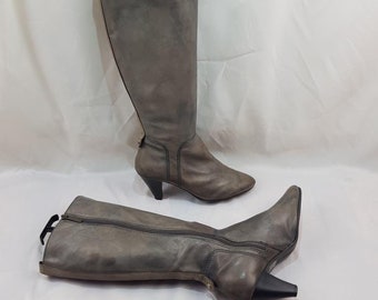 Distressed leather knee High boots women: 90s vintage gray, pointed toe, size 11 US