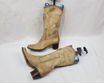 Cowboy boots women, made in Italy, 90s cowgirl boots, handmade western knee high boots, flower patterned boots, witchy leather boots women