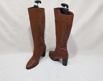 Leather knee high heeled boots women - Y2k vintage brown, block heel, size 8 US